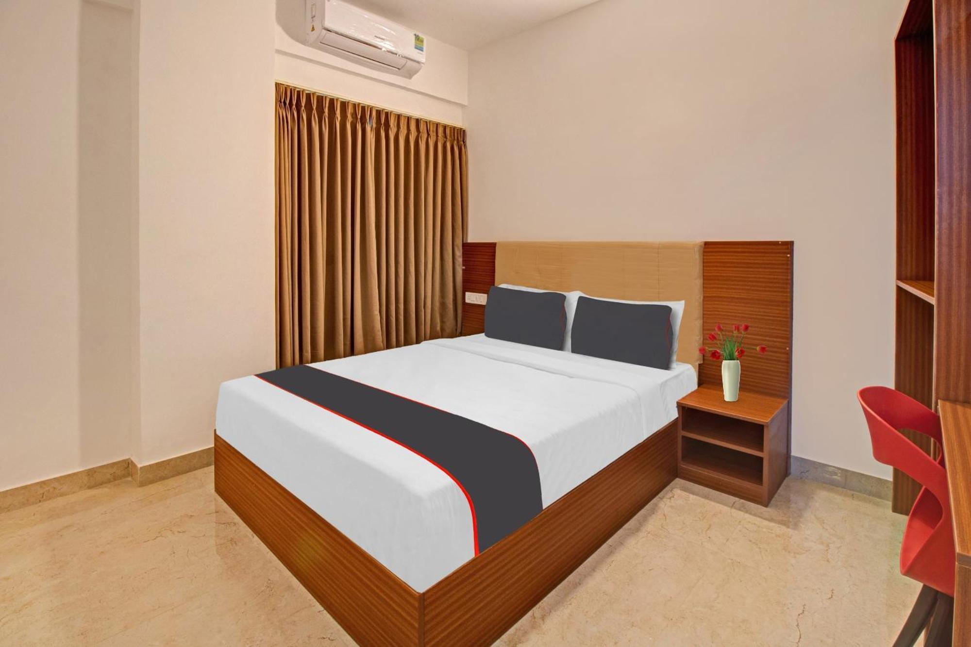Super Collection O Petals Otium Business Hotel Bangalore Exterior foto